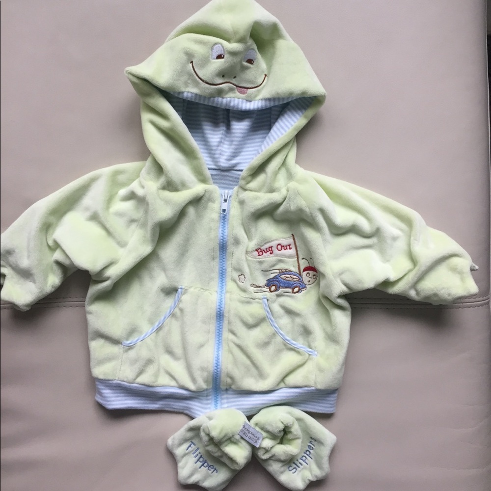 Bunnies by The Bay jacket and slippers